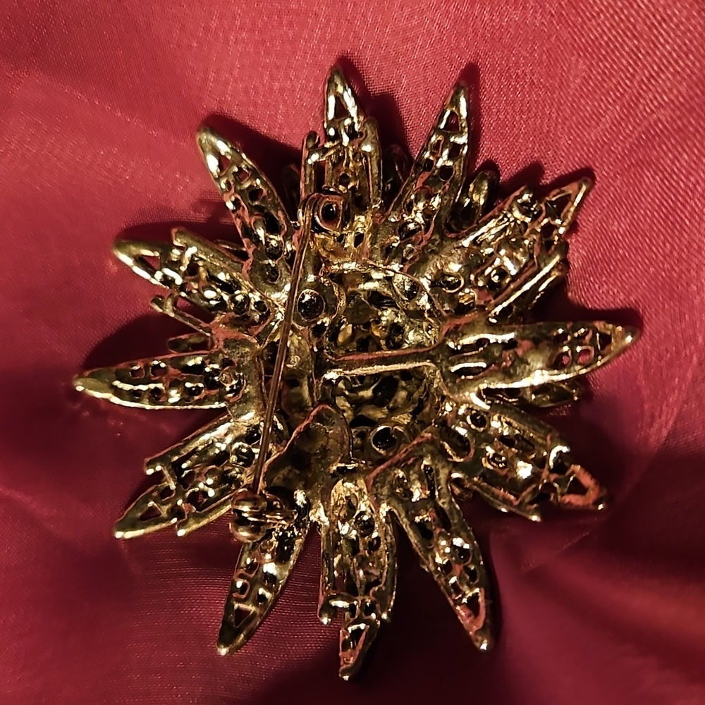 Vintage purple rhinestone brooch - Picture 3 of 5